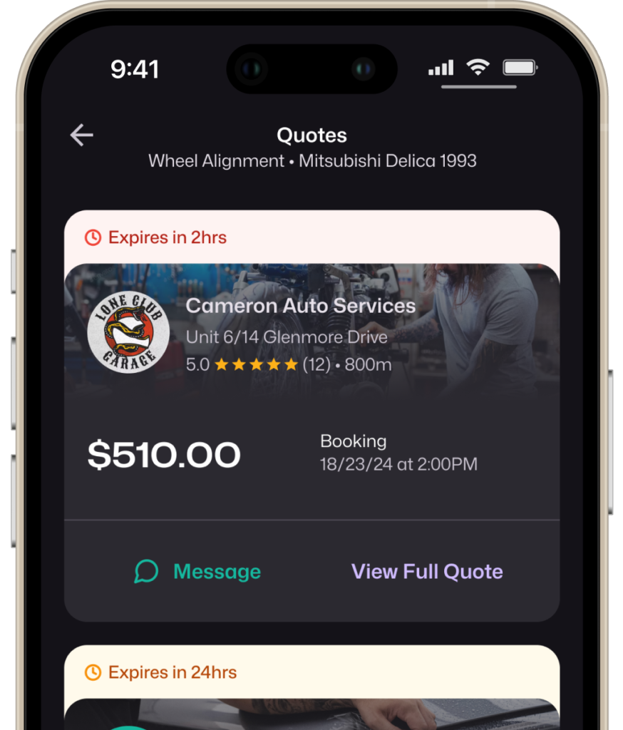 A driver comparing quotes from several workshops in the Motorfy app